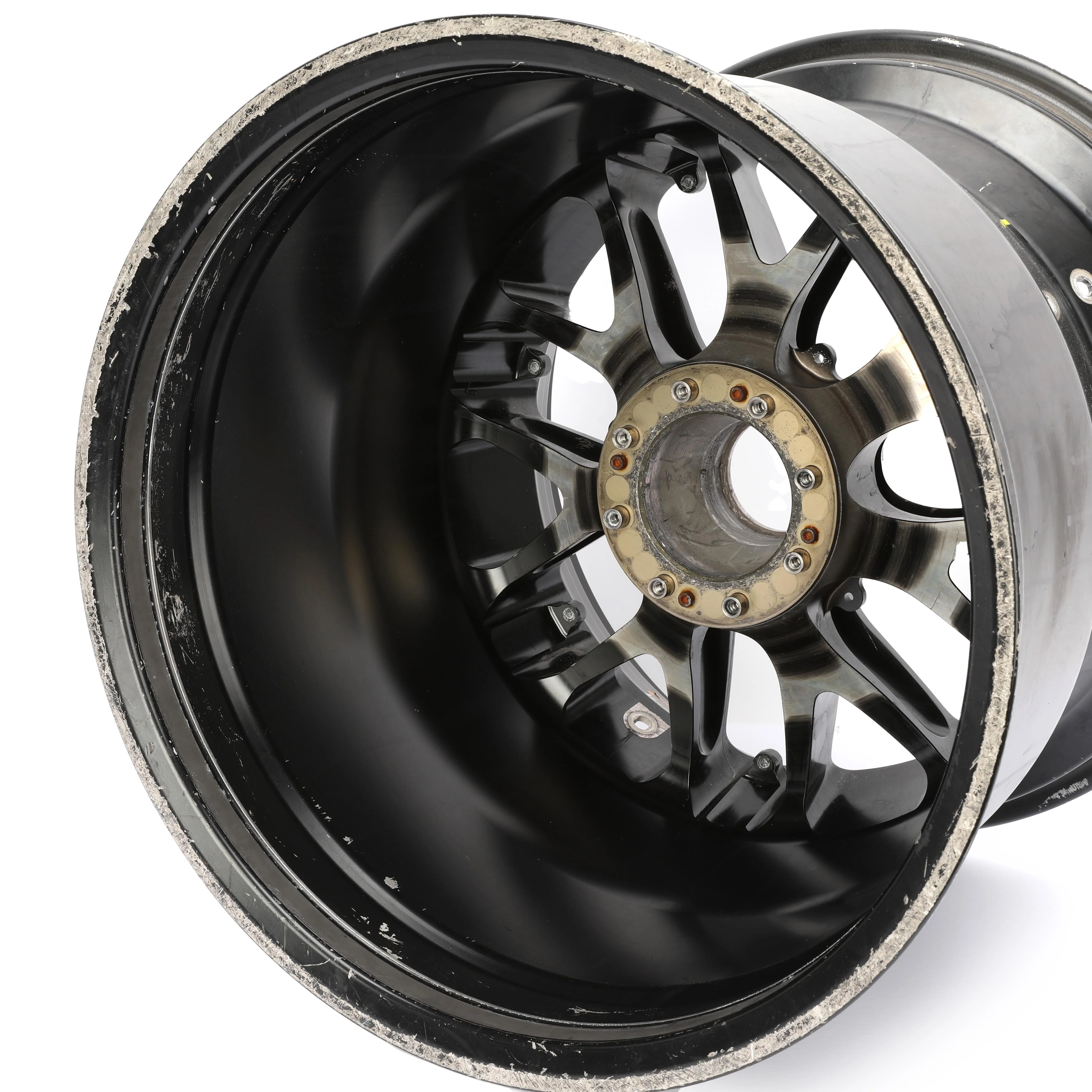 Mercedes AMG Petronas F1 Team 2022 Rear Wheel Rim Table - Image 3