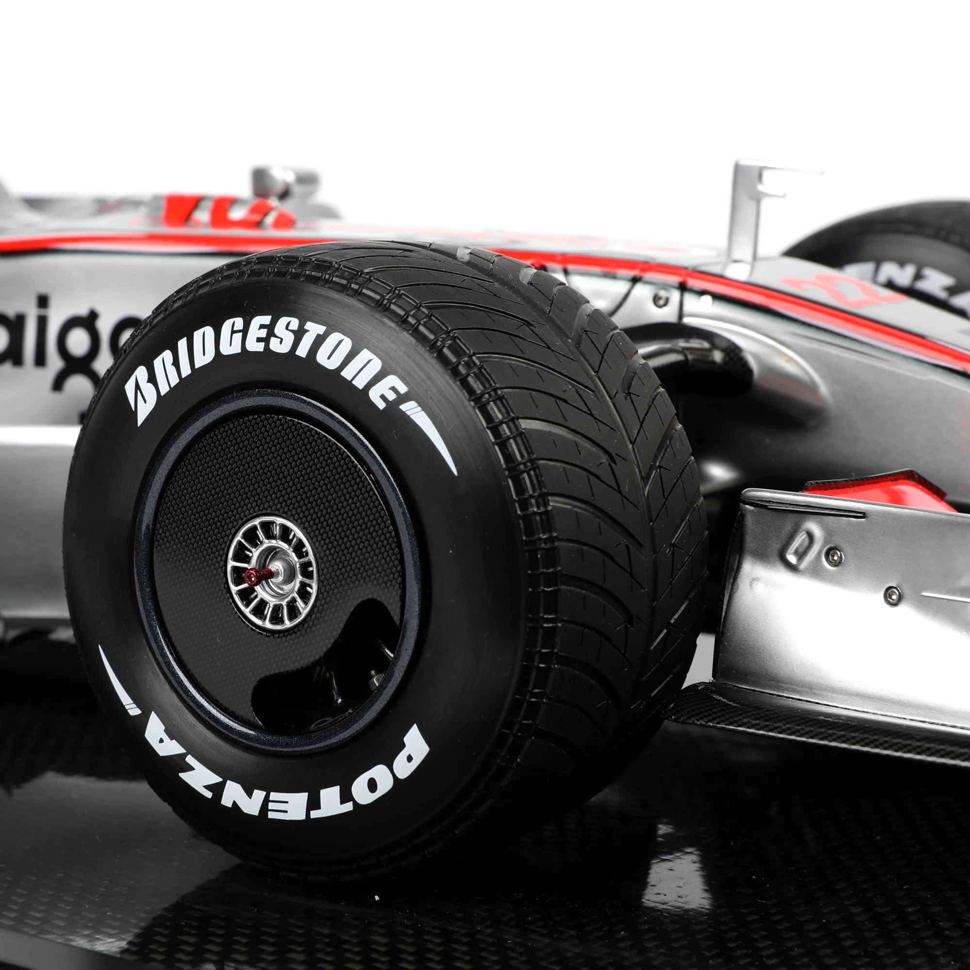 Season Launch LOT 014 – Lewis Hamilton 2008 McLaren MP4-23A 1:8 Scale Model Car - Monaco GP Amalgam - Image 10