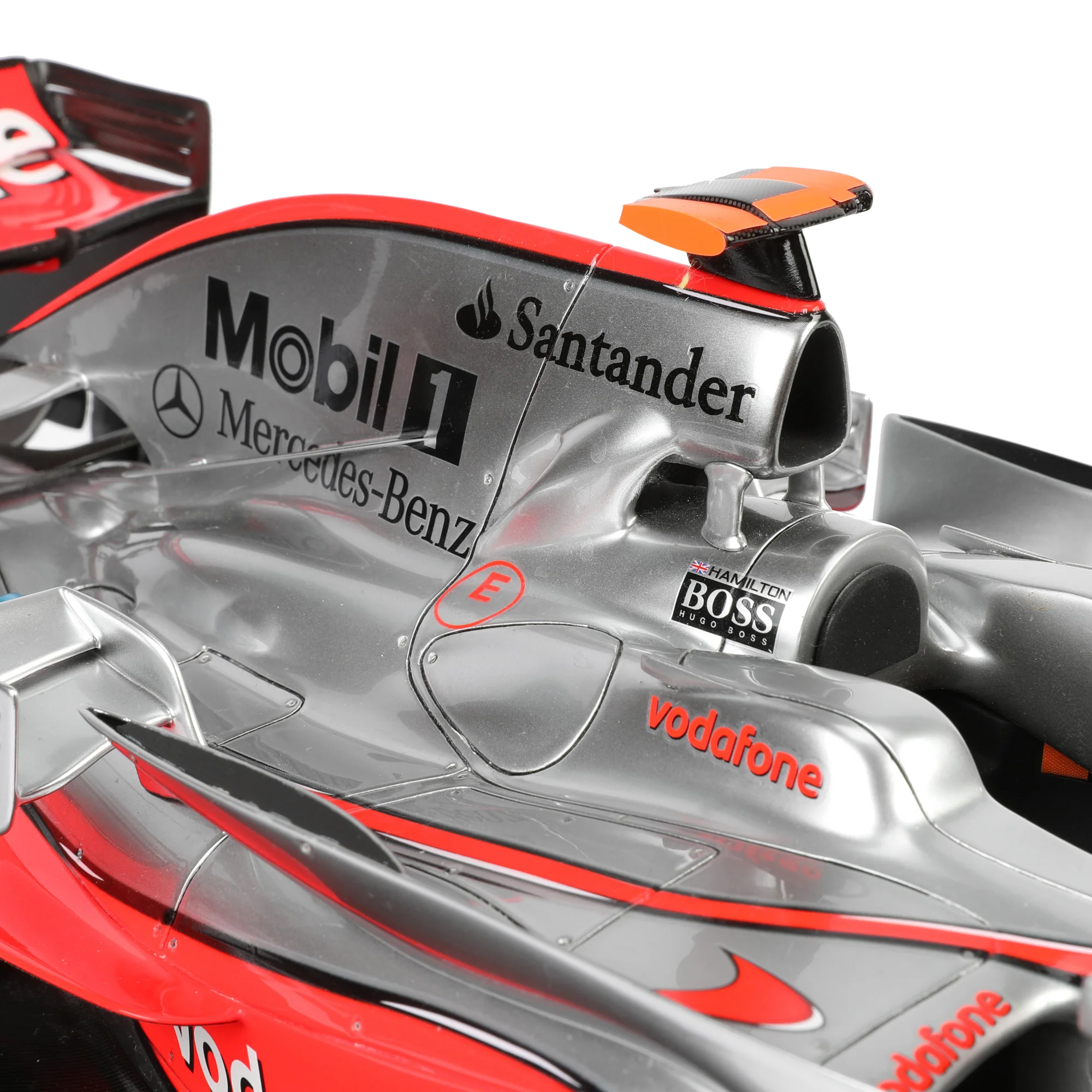 Season Launch LOT 014 – Lewis Hamilton 2008 McLaren MP4-23A 1:8 Scale Model Car - Monaco GP Amalgam - Image 8