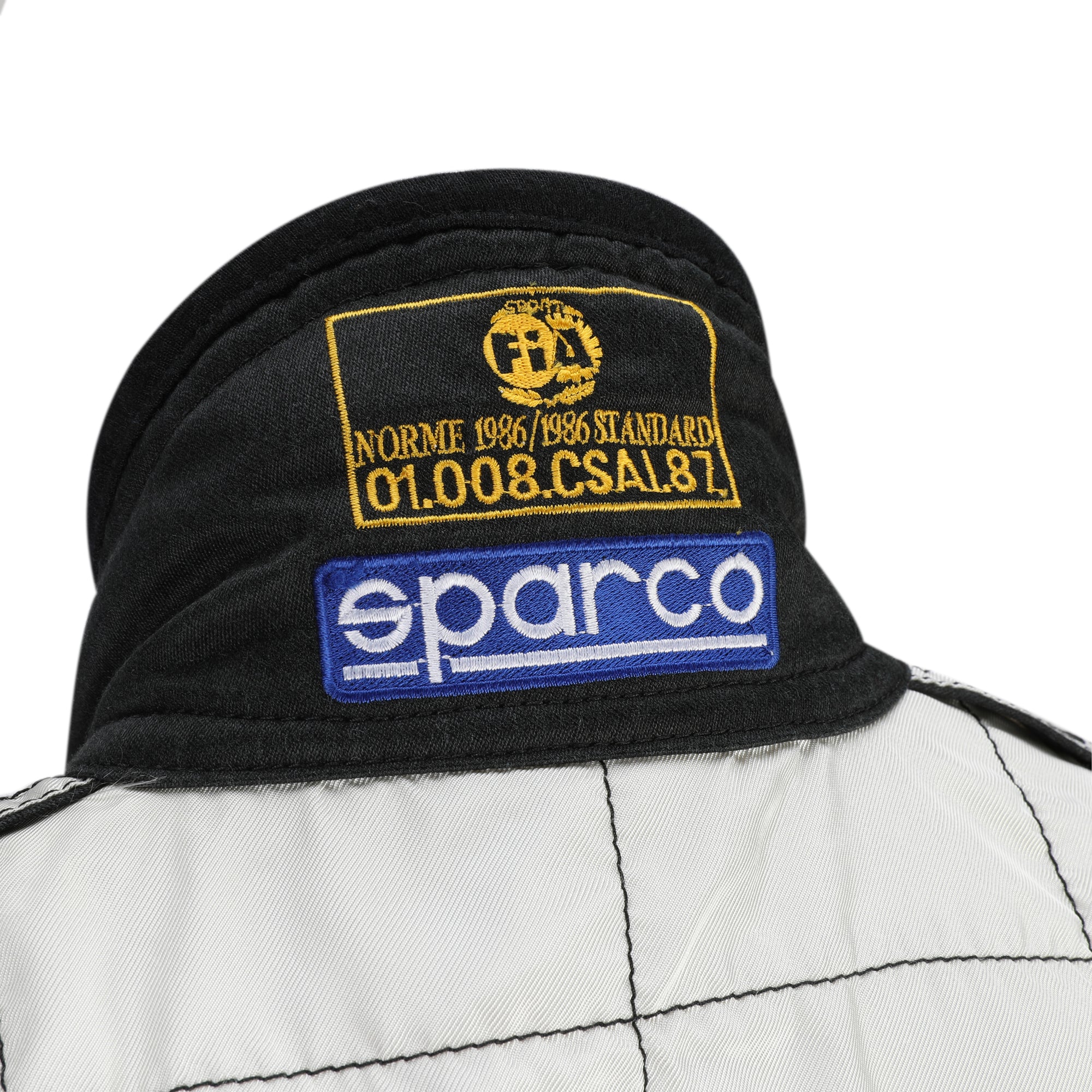 Season Launch LOT 033 - Jacques Villeneuve 2001 BAR Suit - Signed - Image 5